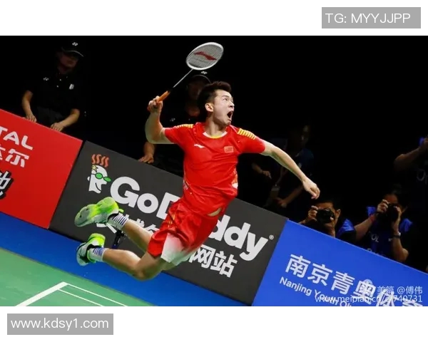 东亚杯精彩对决中国队迎战香港队直播全程回顾与精彩瞬间分享